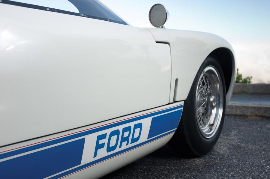  Ford GT40 (Mk I) 1967 года  (фото 18 из 34)